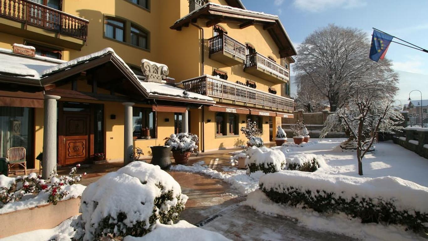 Paradise Hotel & Wellness fra 501 kr.. Hoteller i Saint Vincent - KAYAK