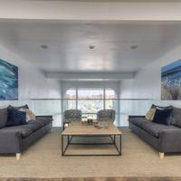 Oceanside Marina Suites