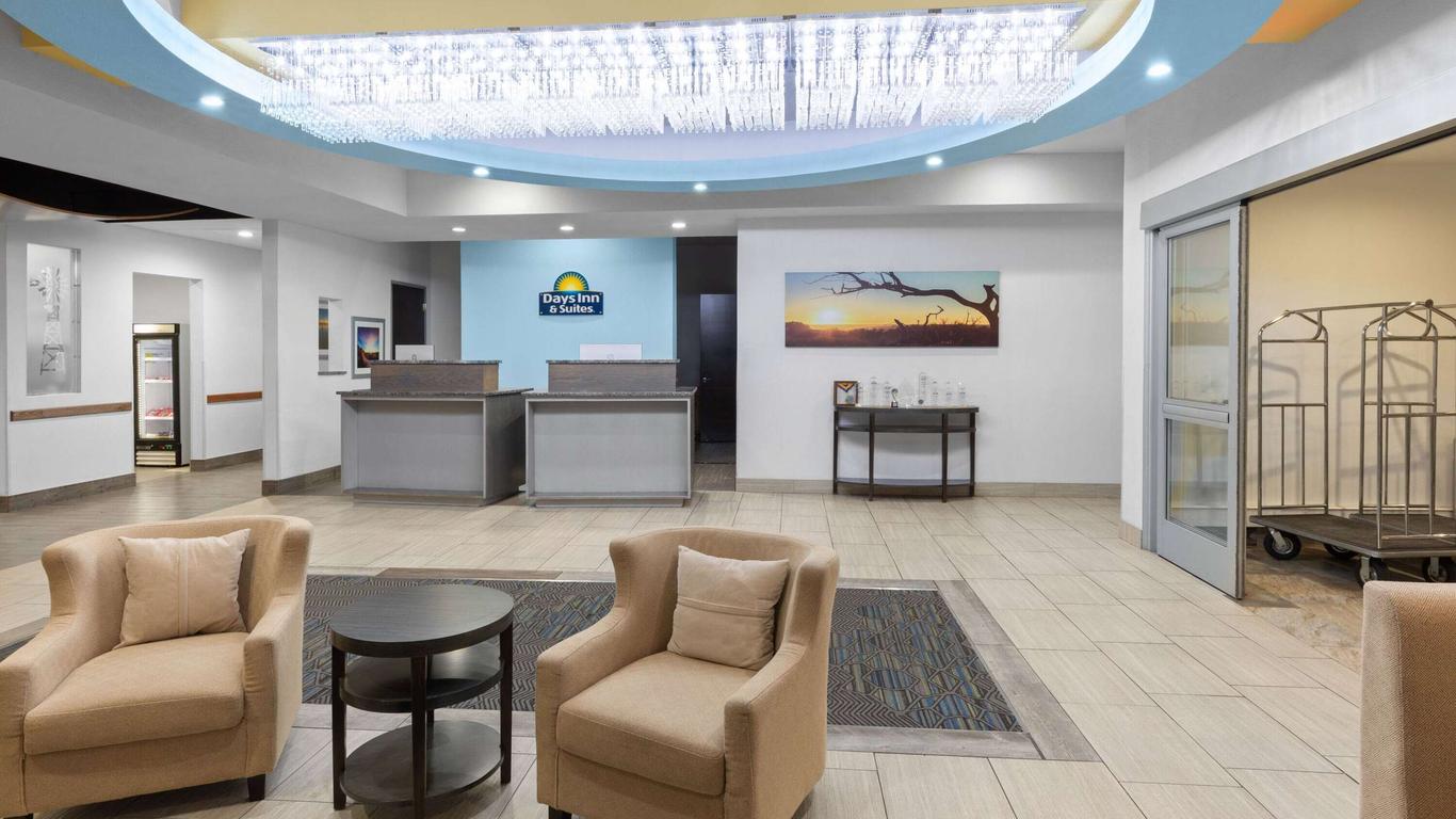 Days Inn & Suites by Wyndham Lubbock Medical Center