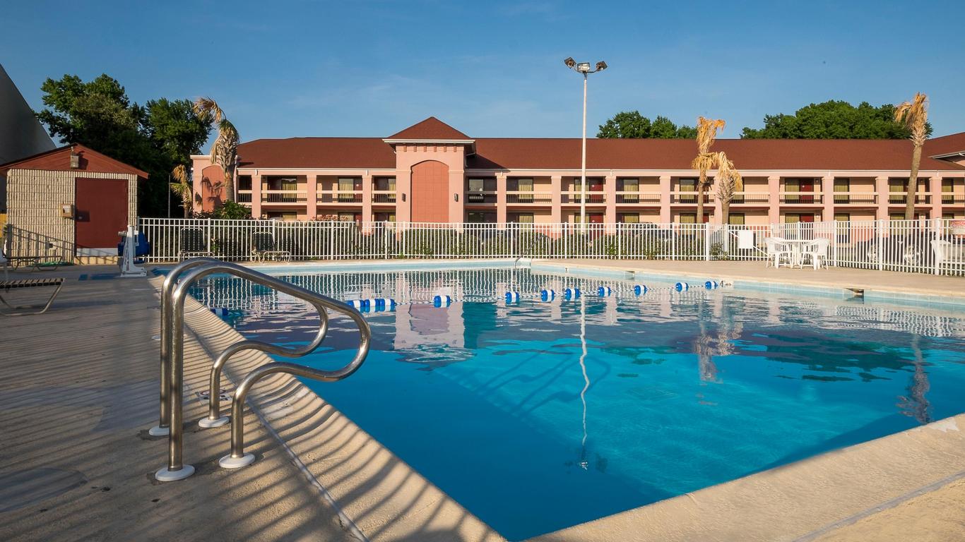 Red Roof Inn Virginia Beach - Norfolk Airport