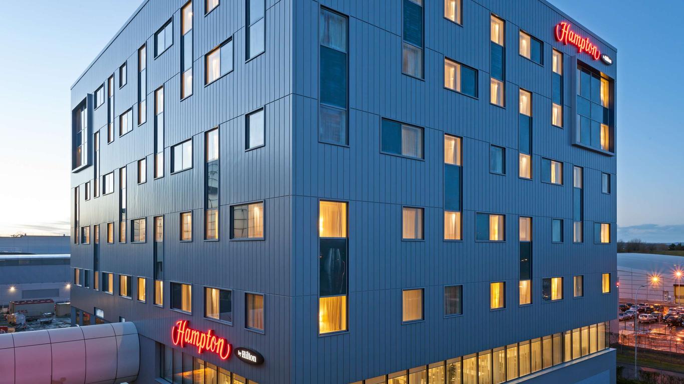 Hampton by Hilton London Gatwick Airport